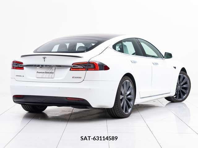 Tesla MODEL S 2017-11 205118-10