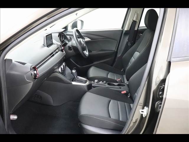 Mazda CX-3 2015-03 16384-11