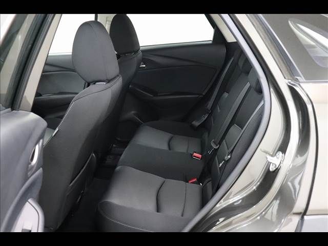 Mazda CX-3 2015-03 16384-12