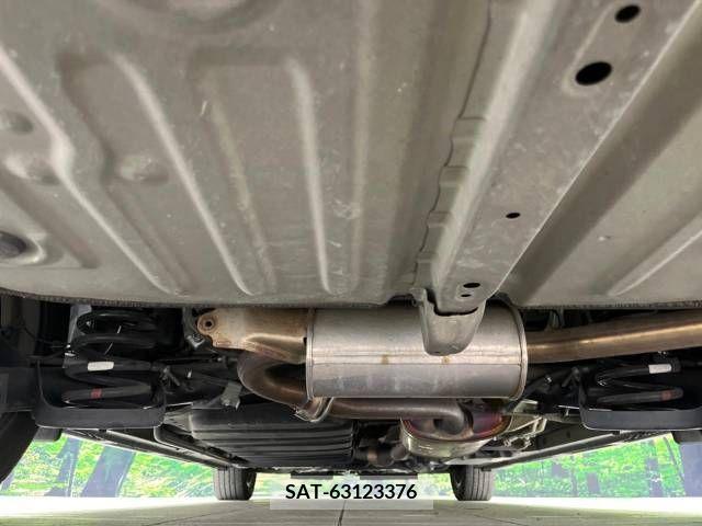 Toyota NOAH 2018-07 279525-19