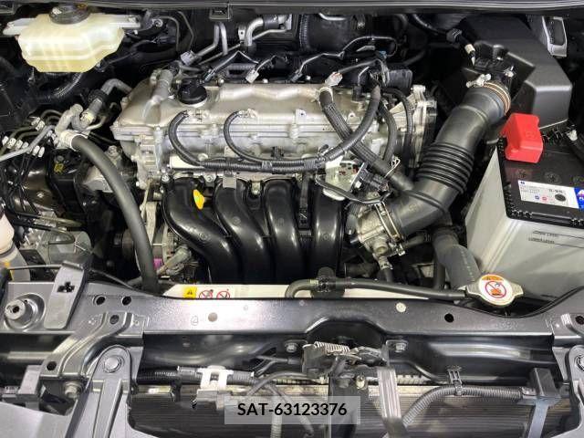 Toyota NOAH 2018-07 279525-18