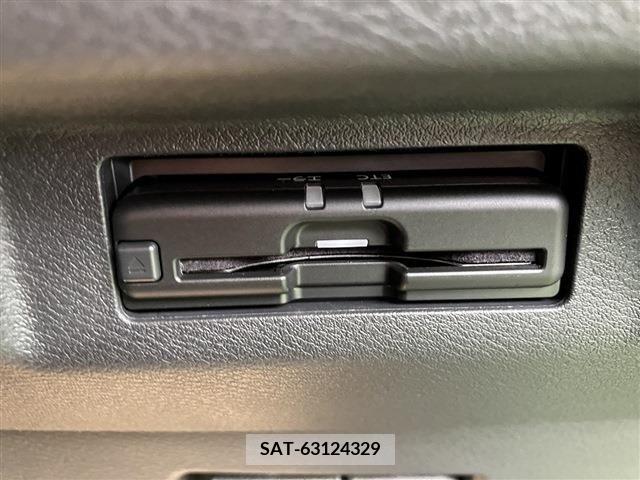 Nissan KICKS 2021-08 274050-12