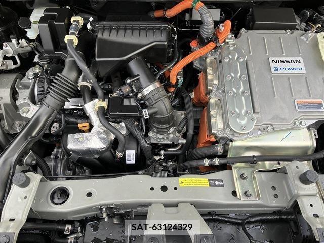 Nissan KICKS 2021-08 274050-13