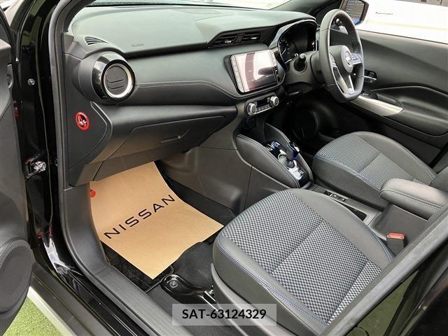 Nissan KICKS 2021-08 274050-5