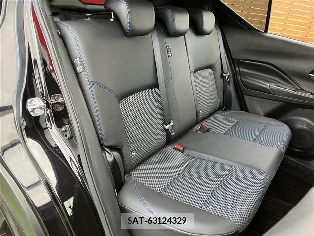 Nissan KICKS 2021-08 274050-4