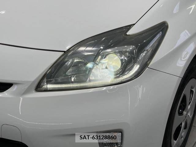 Toyota PRIUS 2013-07 219898-12