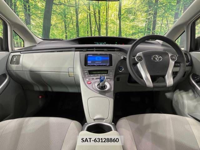 Toyota PRIUS 2013-07 219898-1