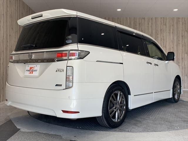Nissan ELGRAND 2012-11 10736-4
