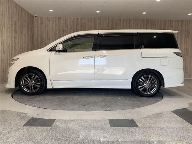 Nissan ELGRAND 2012-11 10736-7