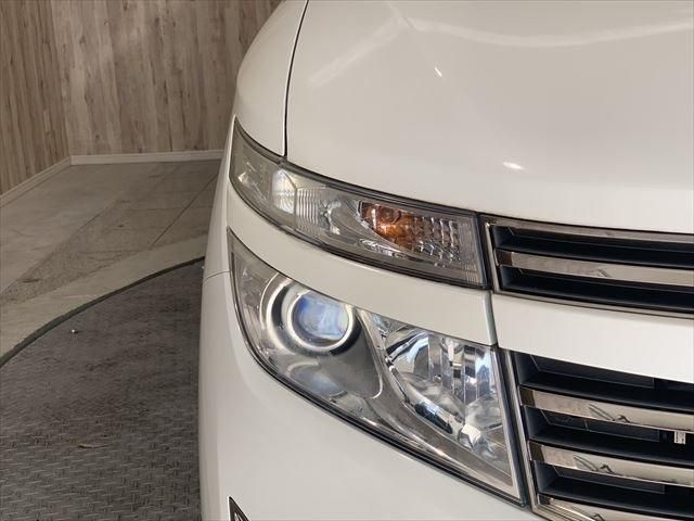 Nissan ELGRAND 2012-11 10736-9