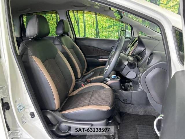 Nissan NOTE 2017-11 338769-8