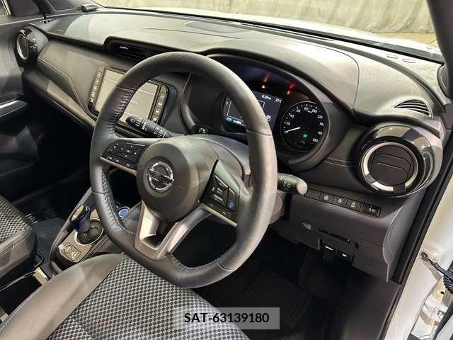 Nissan KICKS 2021-06 314985-12