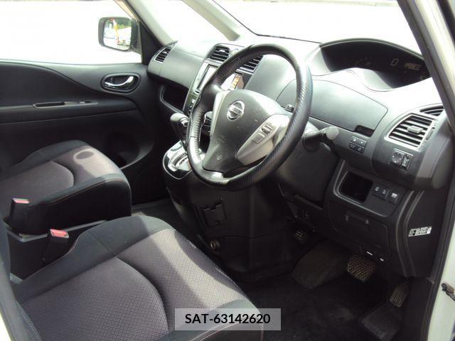 Nissan SERENA 2011-01 325306-10