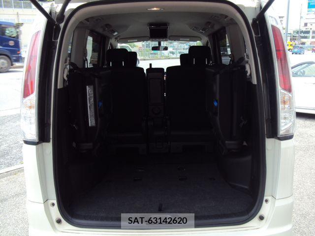 Nissan SERENA 2011-01 325306-8