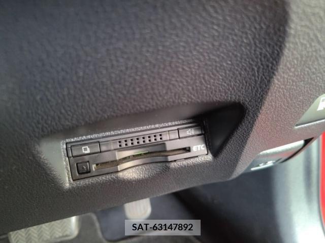 Toyota PRIUS 2015-12 330175-15