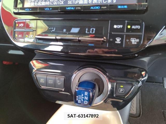 Toyota PRIUS 2015-12 330175-14