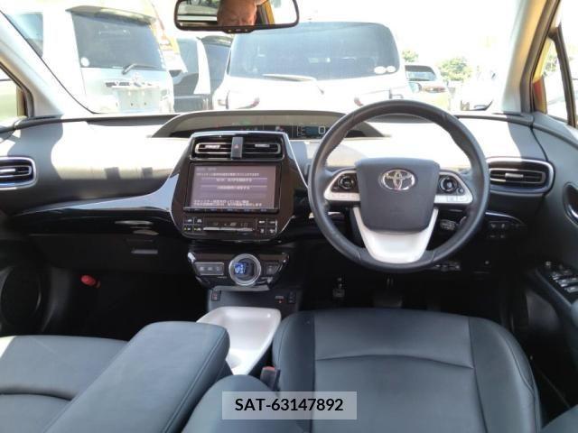 Toyota PRIUS 2015-12 330175-2