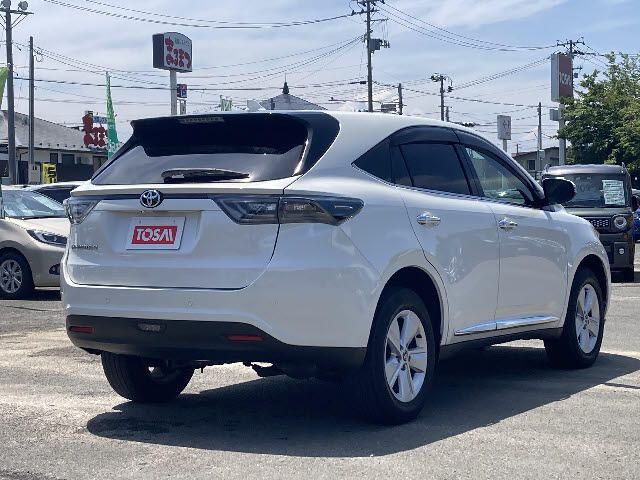 Toyota HARRIER 2017-01 7208-1