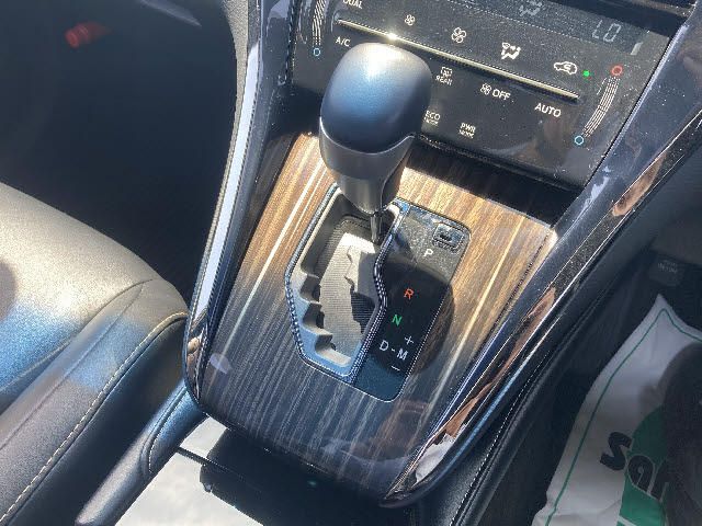 Toyota HARRIER 2017-01 7208-7