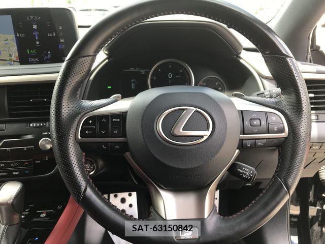 Lexus RX 2019-08 388204-15