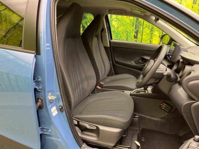 Toyota YARIS CROSS 2023-03 192087-11