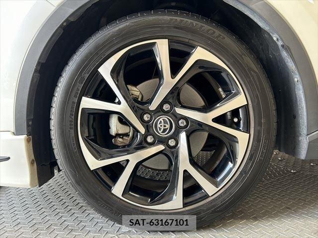 Toyota C-HR 2018-02 323051-29