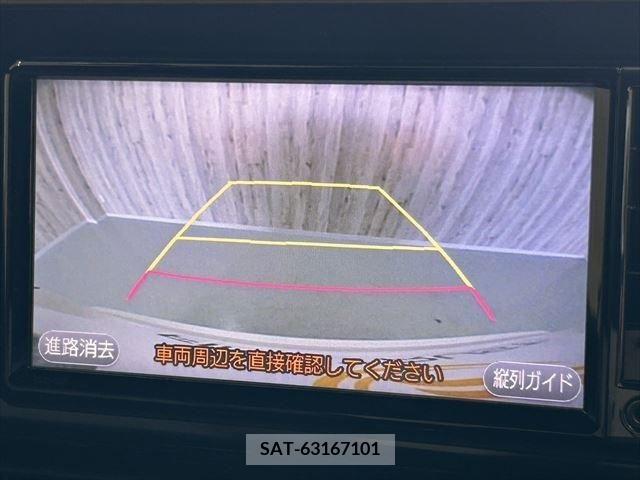 Toyota C-HR 2018-02 323051-4