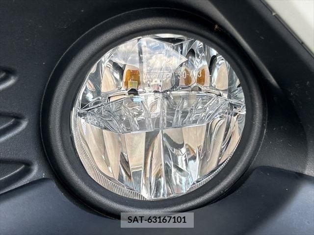 Toyota C-HR 2018-02 323051-23