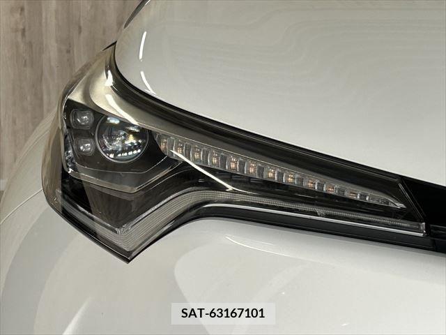Toyota C-HR 2018-02 323051-22