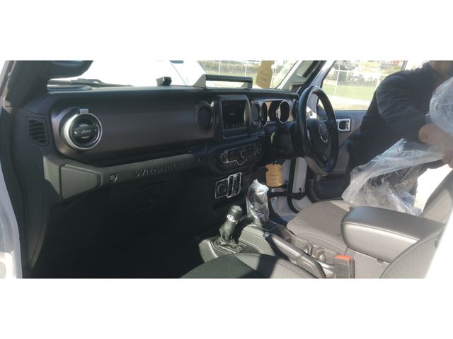 Jeep WRANGLER 2021-03 191913-16
