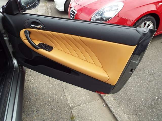 ALFA ROMEO GT 2006-03 1935-19