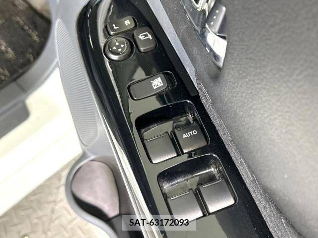 Suzuki SPACIA 2014-09 312146-7