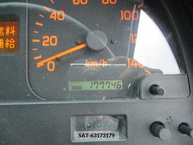 Isuzu GIGA 2003-03 270713-4