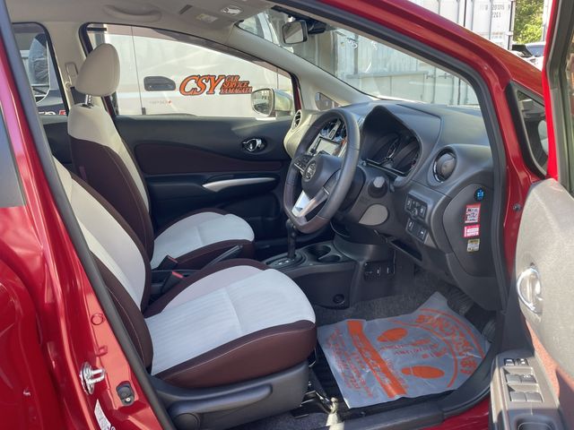 Nissan NOTE 2017-03 6973-4