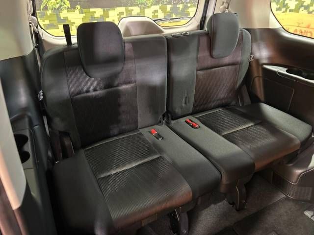 Nissan SERENA 2016-11 28264-10