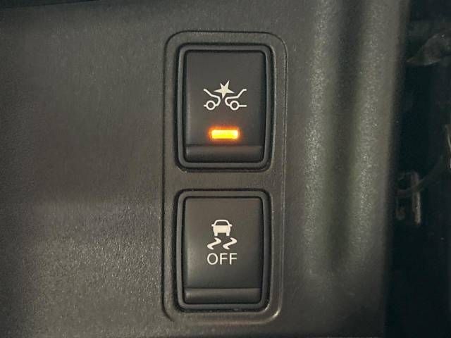 Nissan SERENA 2016-11 28264-6