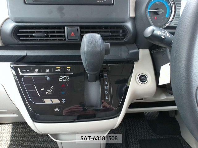 Nissan ROOX 2020-04 245546-7
