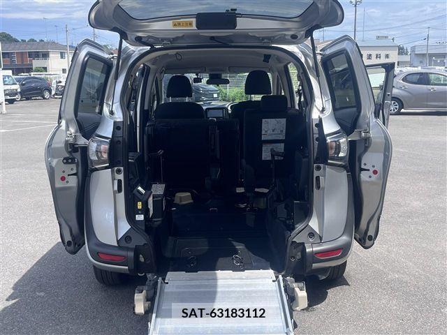Toyota SIENTA 2020-06 342994-4