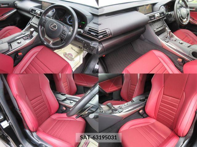 Lexus IS 2020-01 300095-9