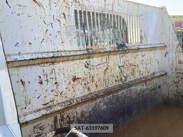 Isuzu ELF TRUCK 2016-08 213815-9
