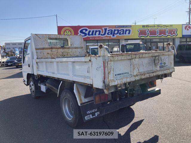 Isuzu ELF TRUCK 2016-08 213815-2