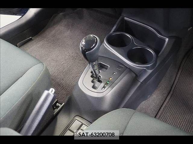 Toyota AQUA 2018-07 356326-11