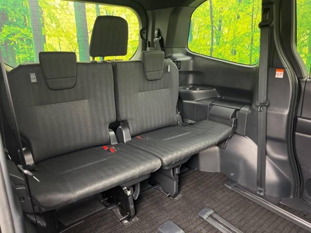 Toyota NOAH 2023-06 188923-10