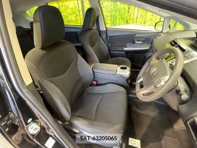 Toyota PRIUS ALPHA 2015-12 366778-8