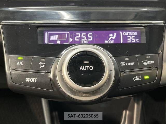 Toyota PRIUS ALPHA 2015-12 366778-7