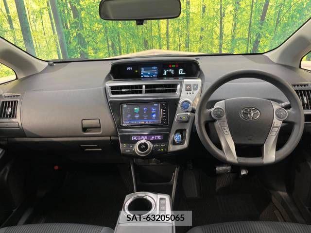 Toyota PRIUS ALPHA 2015-12 366778-1
