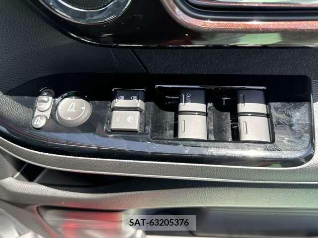 Honda N BOX CUSTOM 2023-03 376839-14