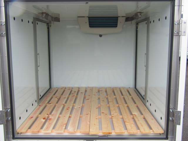 Suzuki CARRY TRUCK 2023-09 11612-10