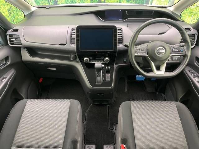 Nissan SERENA 2022-01 17605-1