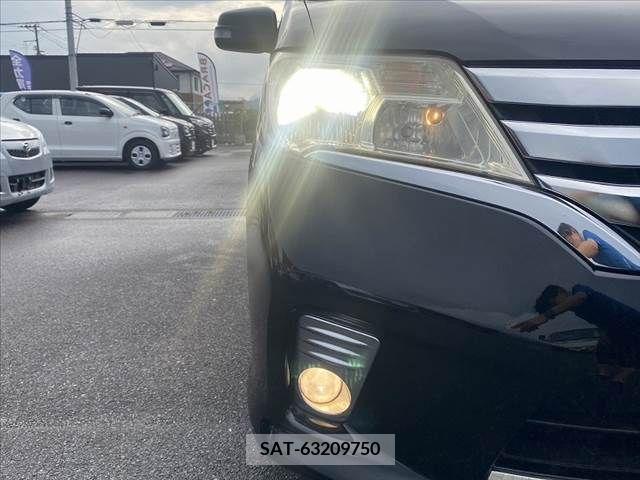 Nissan SERENA 2012-01 352222-4